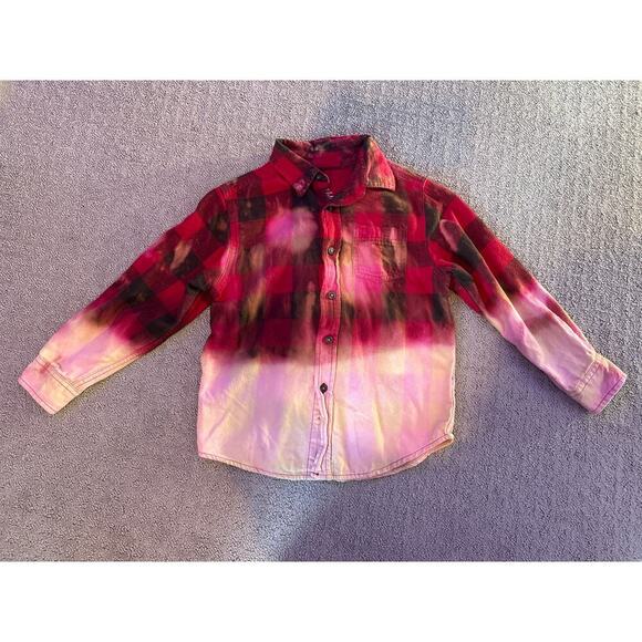 Boys' Boutique Distressed Christmas "Jingle All the Way" Red Flannel, sz S (6-7) - Picture 3 of 6